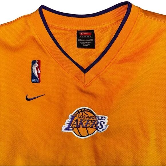Vintage Nike Los Angeles Lakers Basketball Jersey - Unisex - Size Medium - Picture 5 of 6